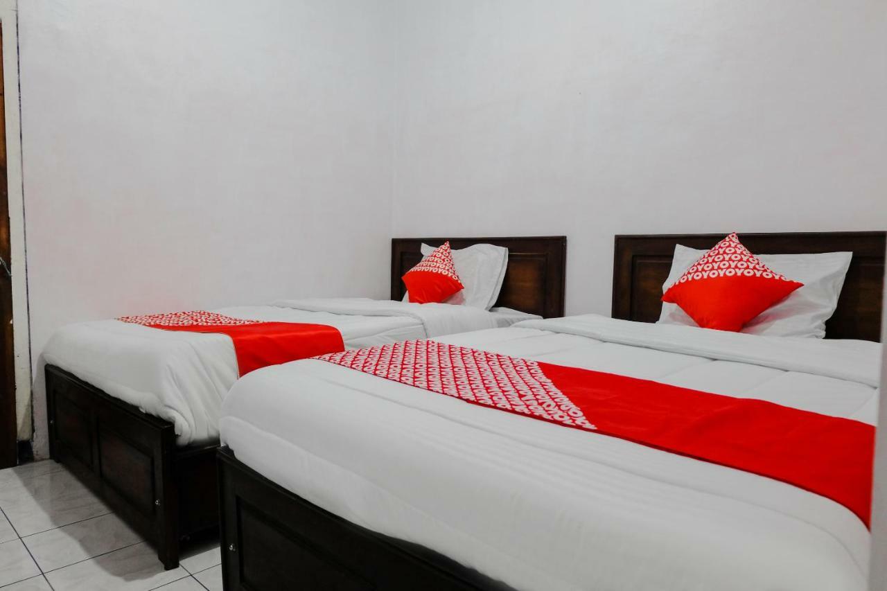 Oyo 1351 Tanggulasi Resto & Residence Syariah Magetan Екстер'єр фото